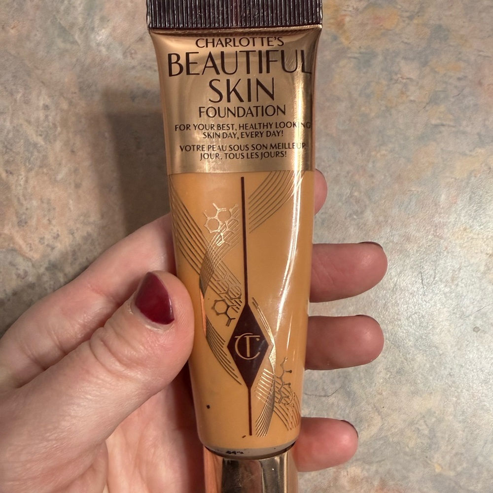 Charlotte Tilbury Beautiful Skin Foundation - Warm Tan